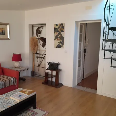 Sobre O Rio Apartment